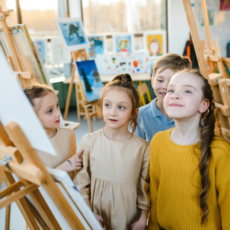 Чат-бот для художньої студії